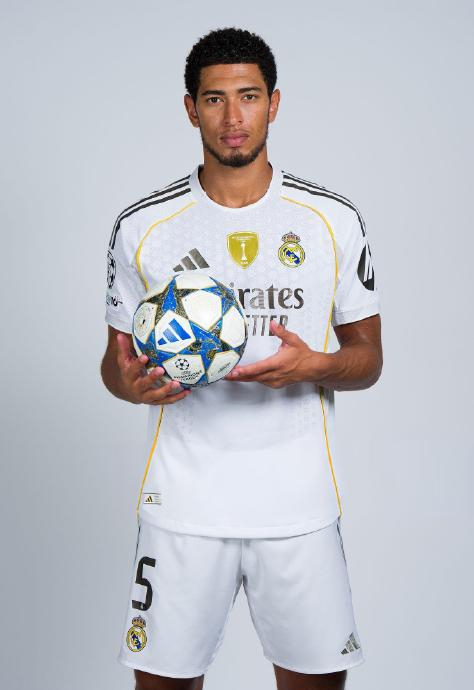 廉颇老矣？四旬老汉詹姆斯半场9投2中，仅得4分2板2助攻