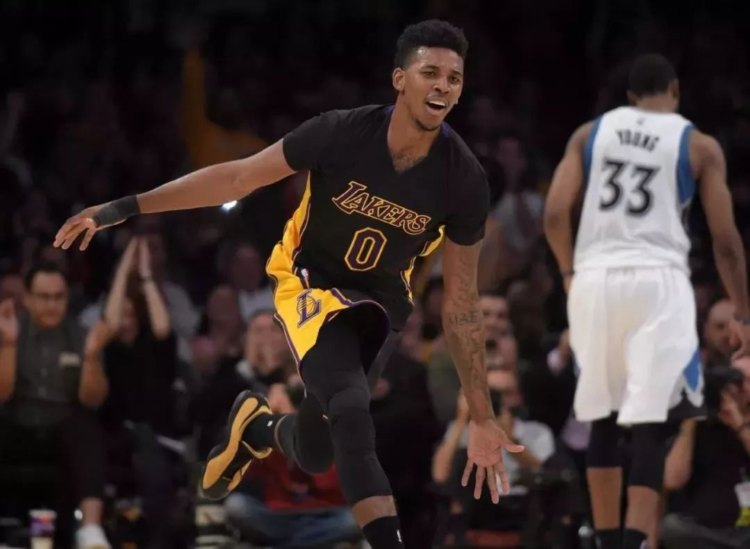 世界大赛冠军游行吸引大批球迷