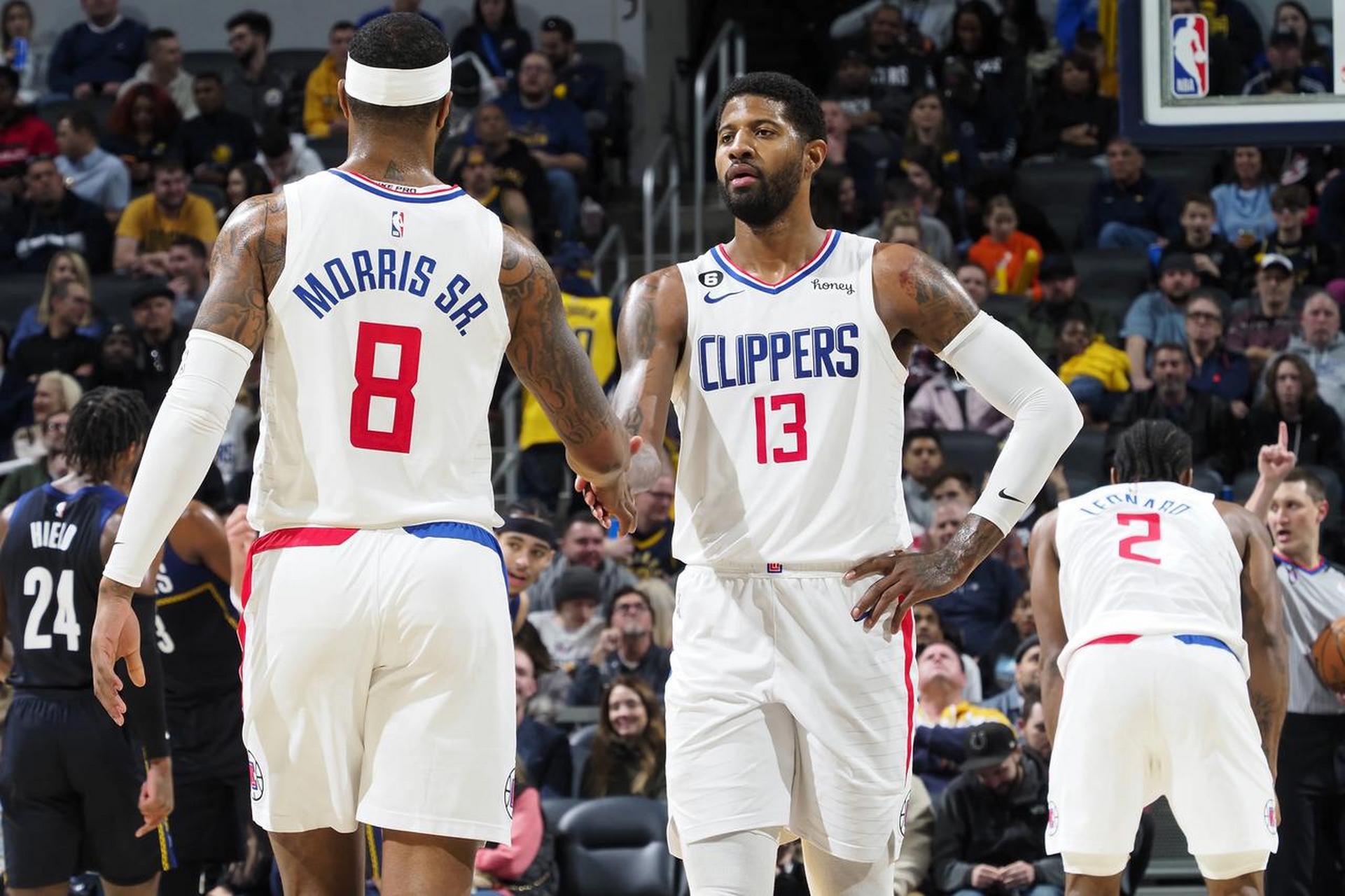 詹姆斯压哨绝杀步行者，杜兰特上演另类三节打卡丨NBA焦点