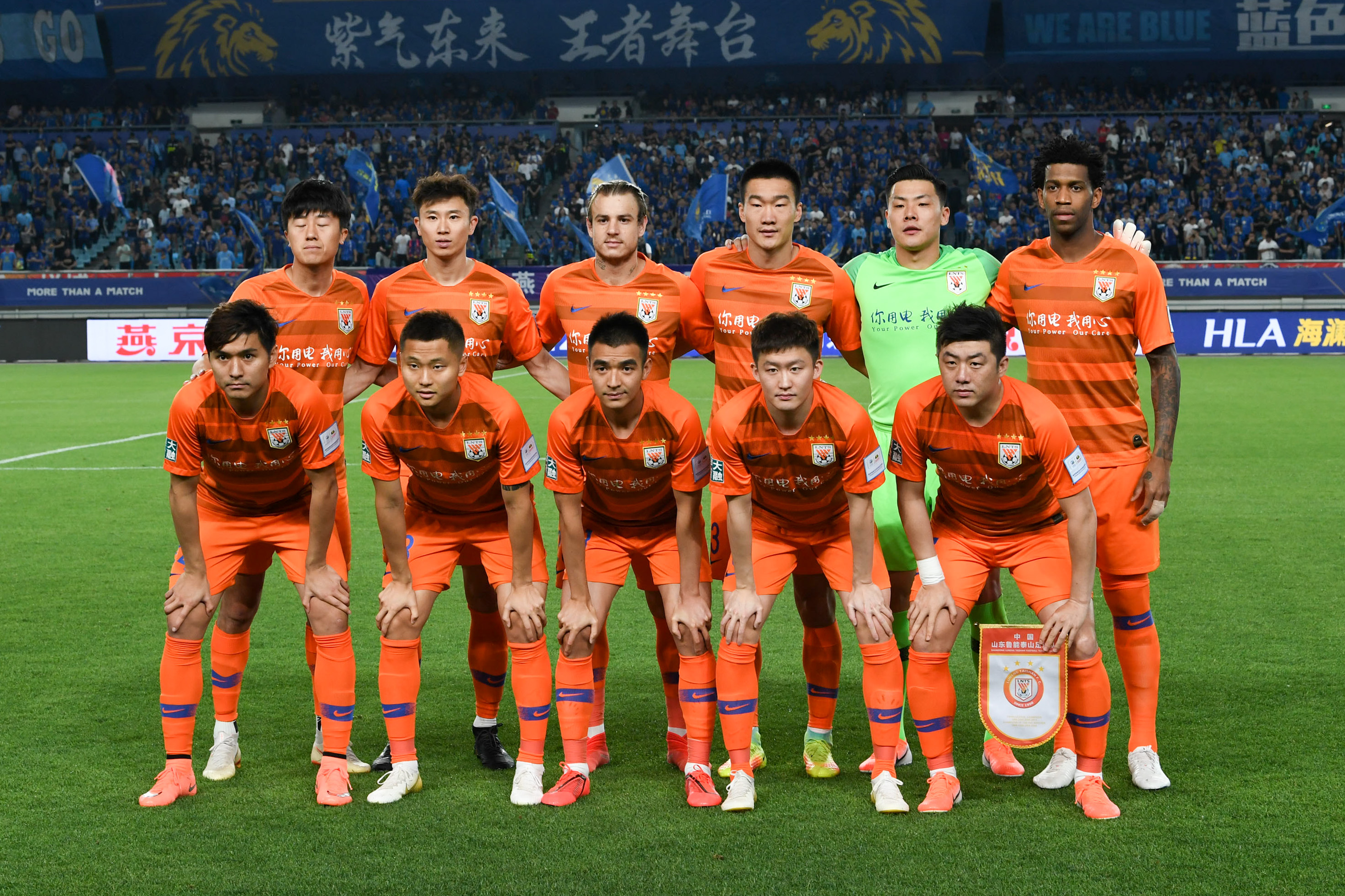 亚特兰大勇士队投手塞尔（Chris Sale）2025 年开季前 10 场豪取 8 胜